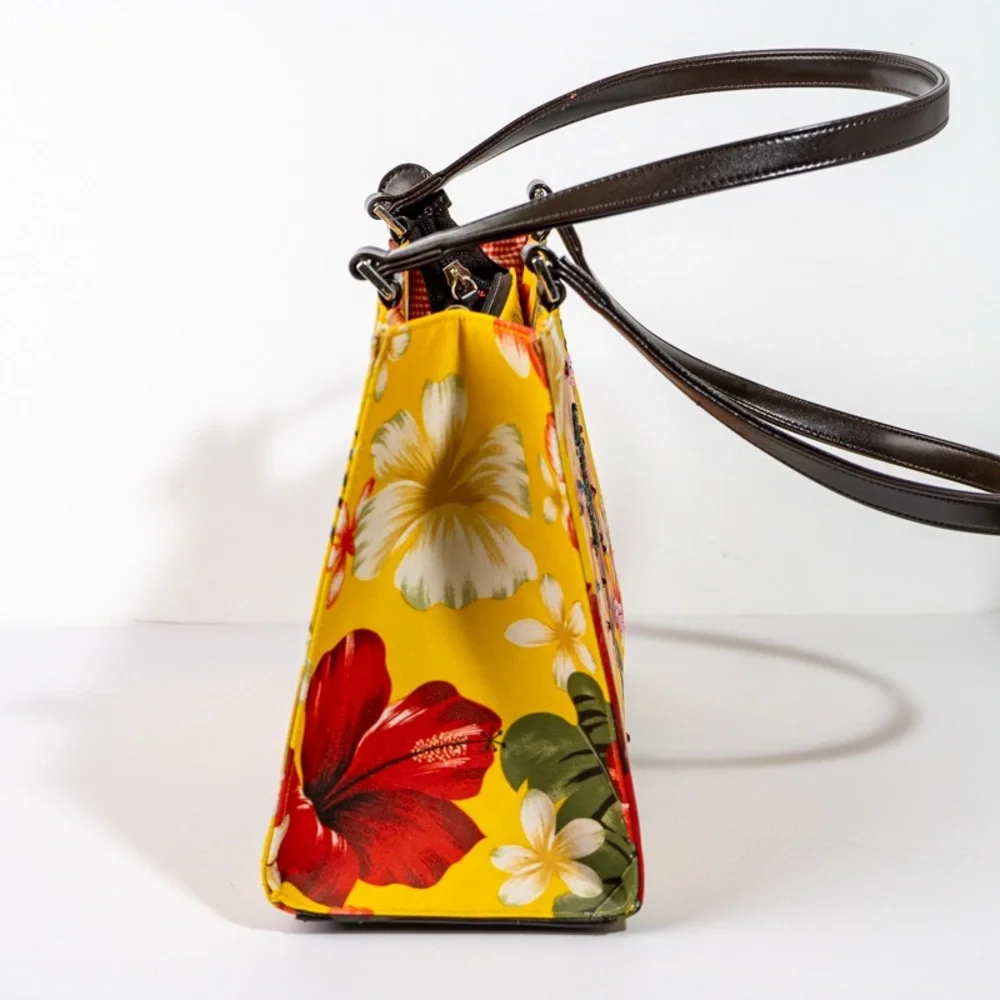 Vintage Pin-Up Floral Tote Bag - Picture 3 of 6